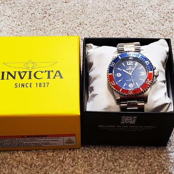 Invicta - Specialty Men's Watch - Blue/Red - 40mm - (69482) - Picture 2 of 4